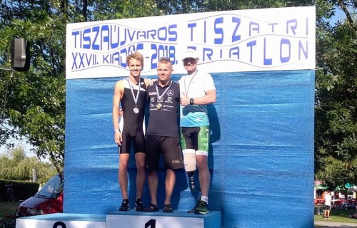 Boronkay Péter és Lévay Petra megvédte országos bajnoki címét, remek időeredmények az Országos Integrált Triatlon Bajnokságon. 