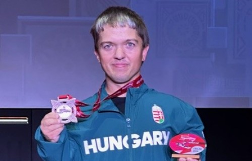 Egy bronzérem és három új rekord a tbiliszi para-erőemelő világkupán