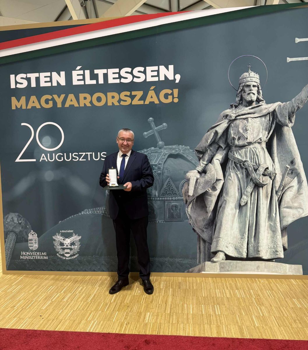 Kitüntették a Magyar Paralimpiai Bizottság Felügyelő Bizottságának elnökét