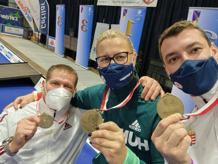 Diadalmaskodtak vívóink az olaszországi világkupán